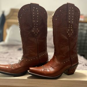 Ariat boots, size 7, brown, rhinestones/studs